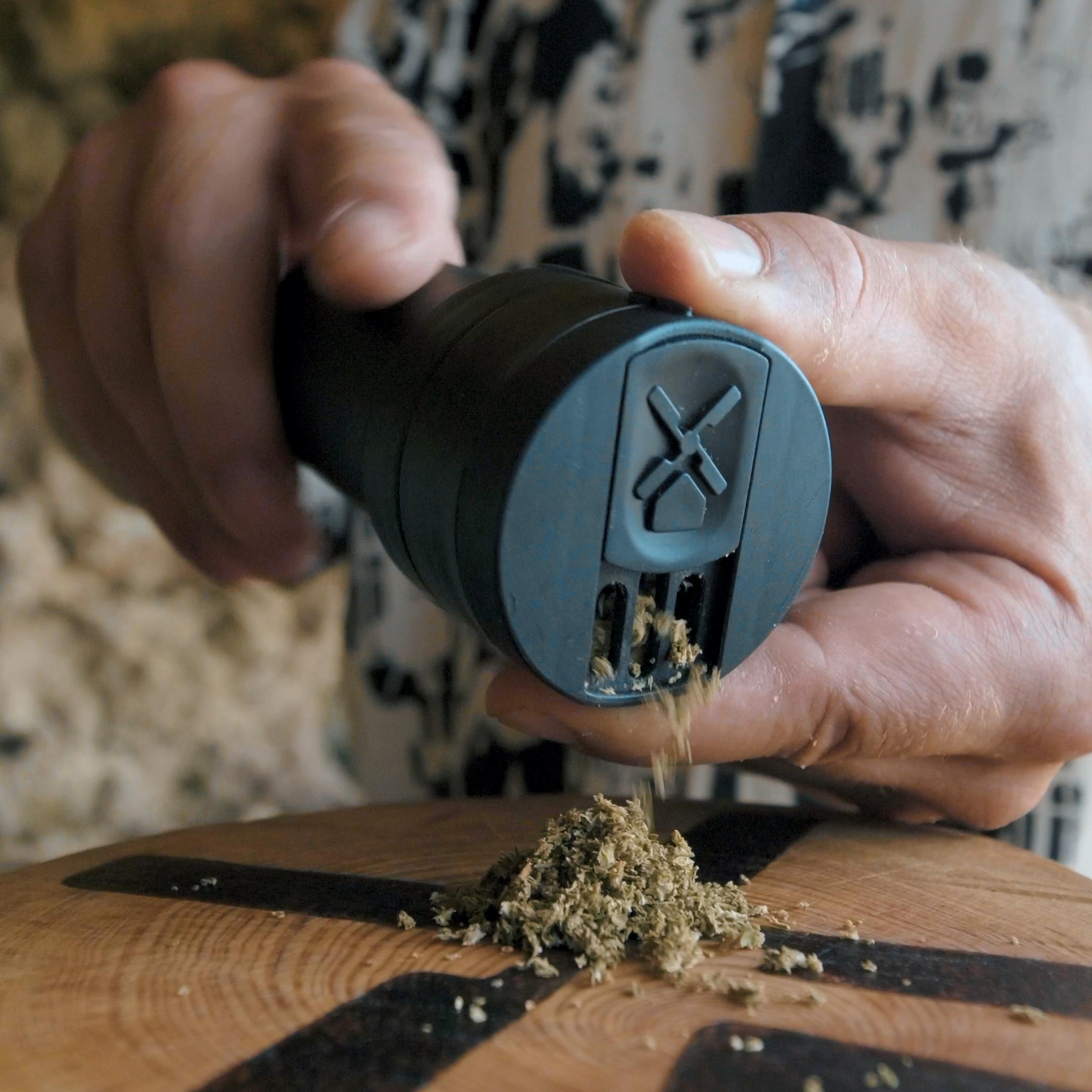 The Giftset | grinder + storage